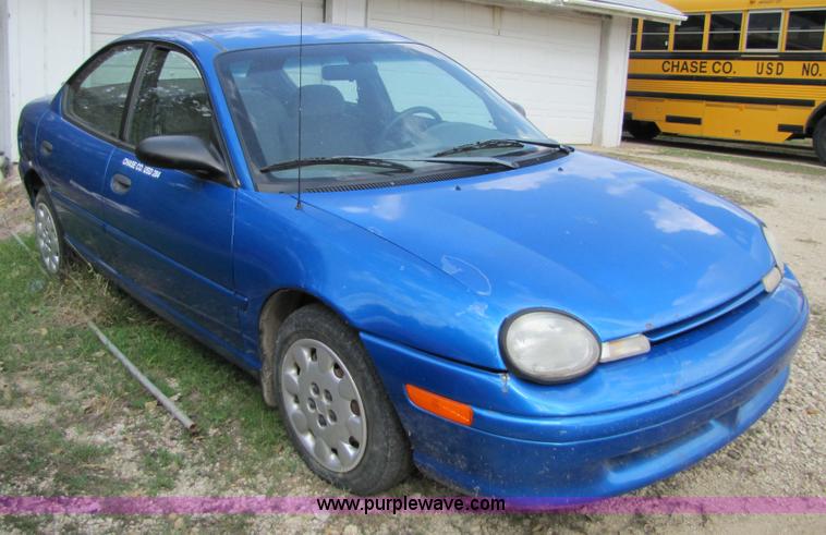image for item 5319 1998 Dodge Neon
