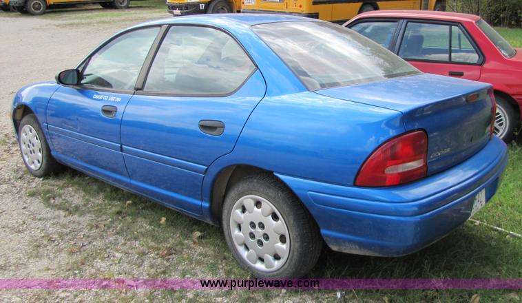 image for item 5319 1998 Dodge Neon