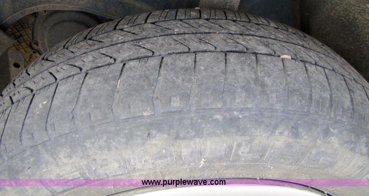 image for item 5319 1998 Dodge Neon