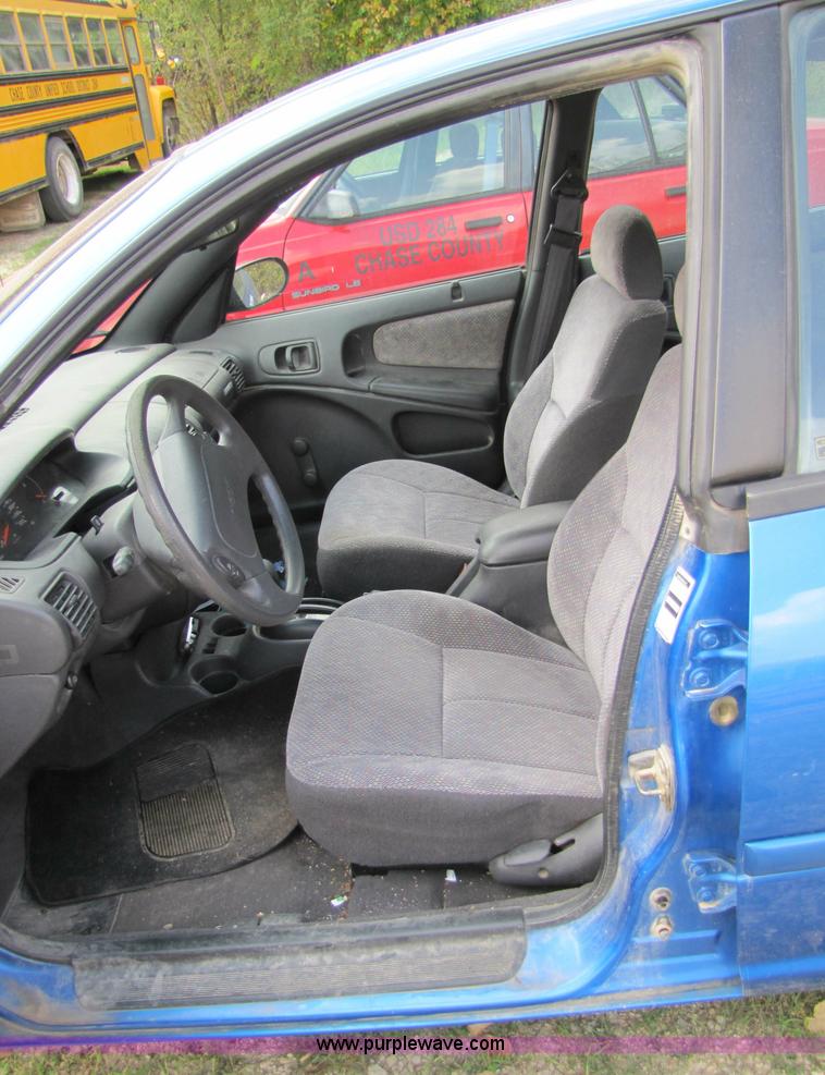 image for item 5319 1998 Dodge Neon