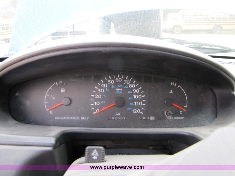 image for item 5319 1998 Dodge Neon