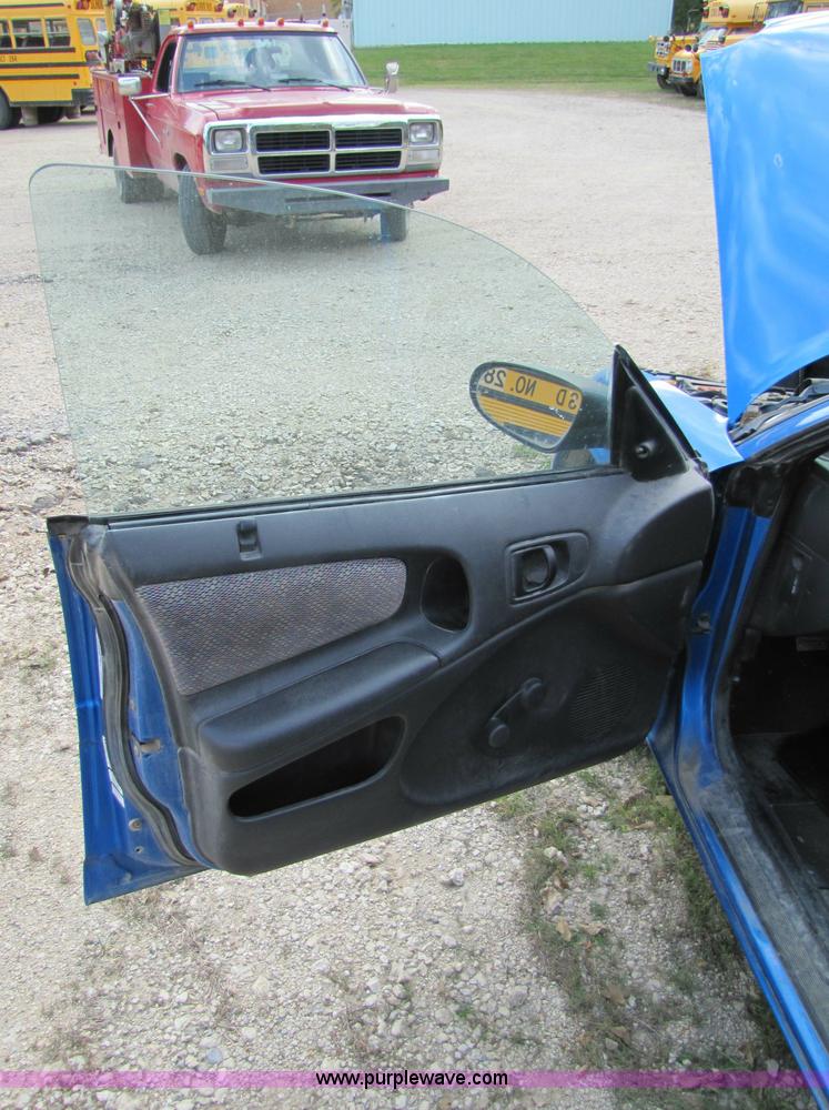 image for item 5319 1998 Dodge Neon