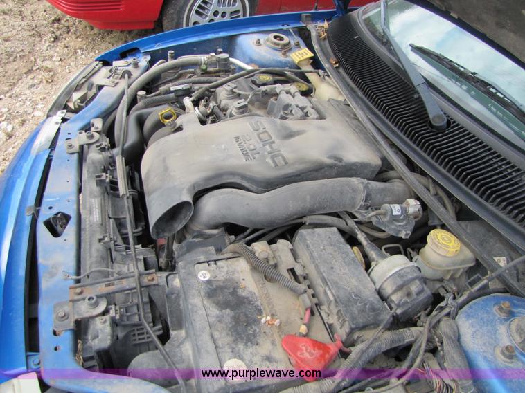 image for item 5319 1998 Dodge Neon