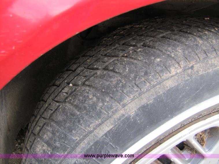 image for item 5320 1993 Pontiac Sunfire LE