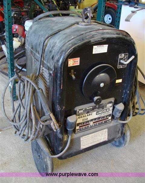 image for item 5327 Lincoln 250 arc welder