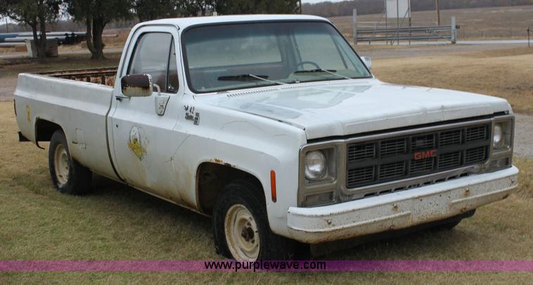 image for item 6283 1980 GMC Sierra 15 pickup truck