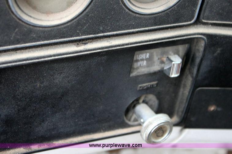 image for item 6283 1980 GMC Sierra 15 pickup truck