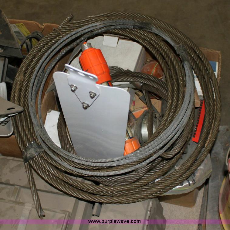 image for item 6288 Assorted tools