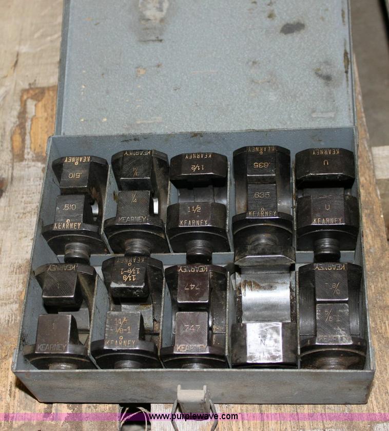 image for item 6288 Assorted tools