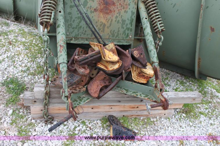 image for item 6289 2000 Wausau WR0-10 13' rollover snow plow