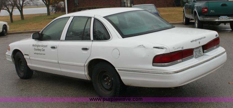 image for item 6290 1995 Ford Crown Victoria Police Interceptor