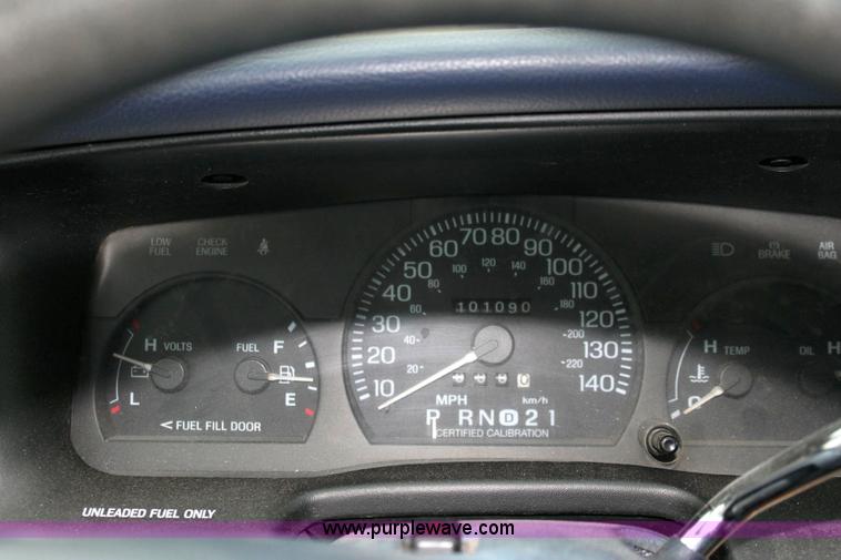 image for item 6290 1995 Ford Crown Victoria Police Interceptor