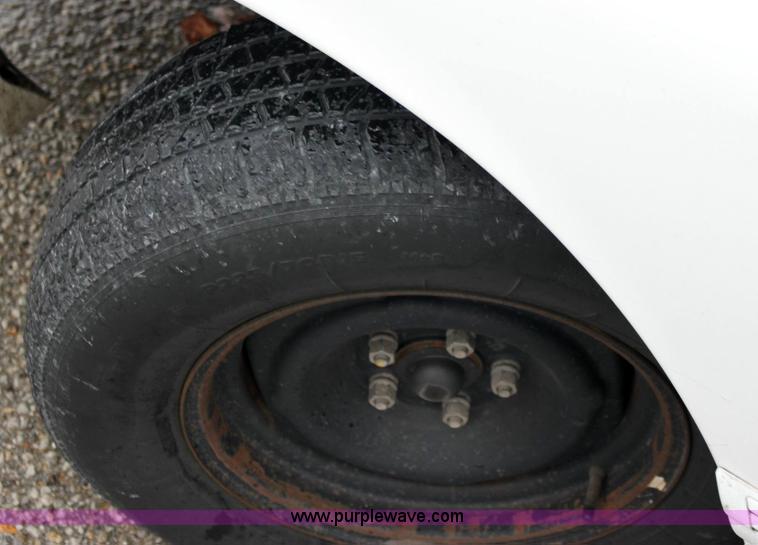 image for item 6290 1995 Ford Crown Victoria Police Interceptor