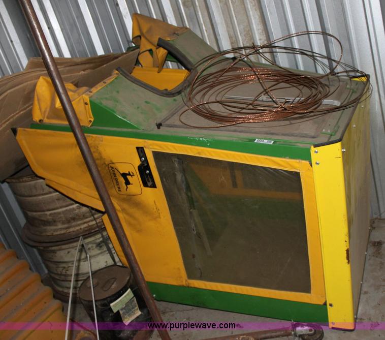 image for item 6295 John Deere lawn mower cab