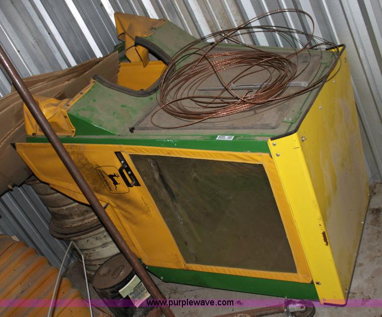 image for item 6295 John Deere lawn mower cab