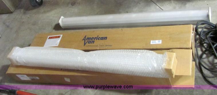 image for item 6322 Assorted lights