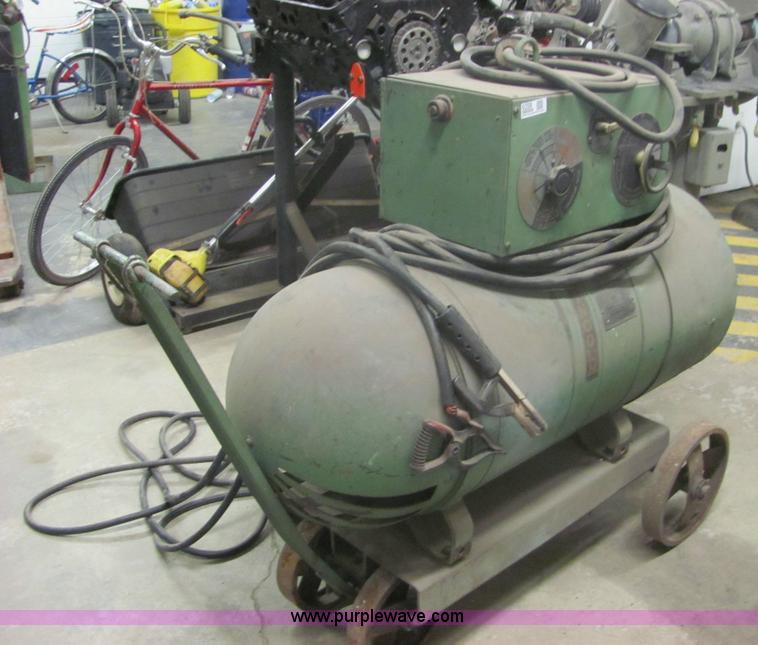 image for item 6359 Lincoln 300 AC welder