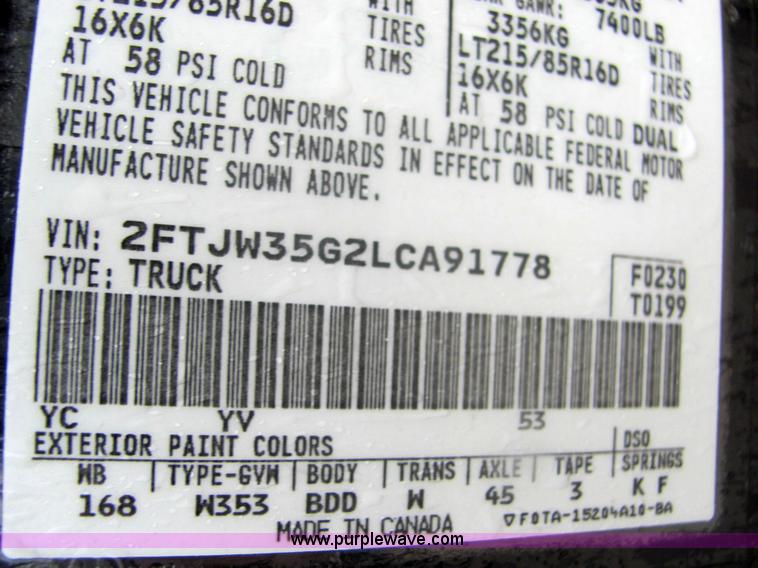 image for item 6362 1990 Ford F350 pickup truck