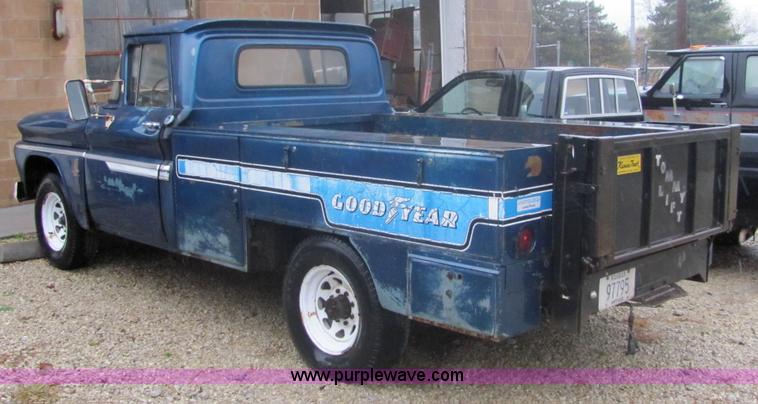 image for item 6363 1963 Chevrolet C-20 pickup truck