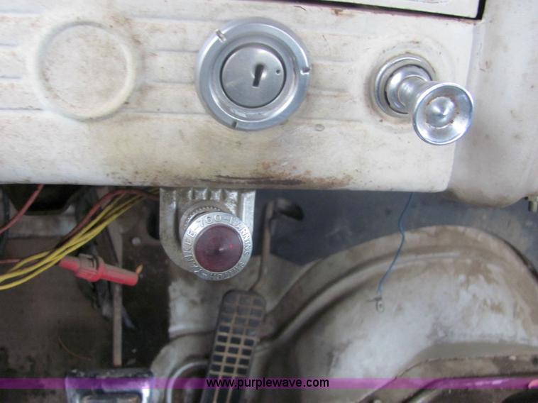 image for item 6363 1963 Chevrolet C-20 pickup truck