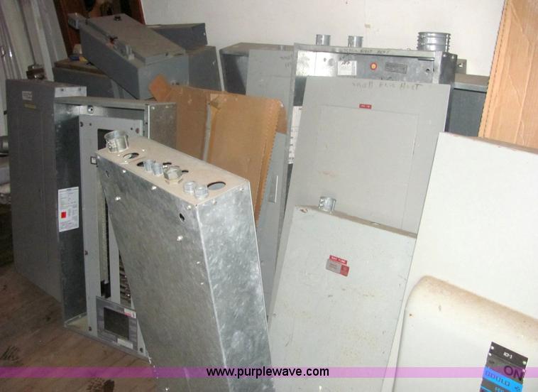 image for item 6364 (25) assorted heavy duty switches and electric pannels
