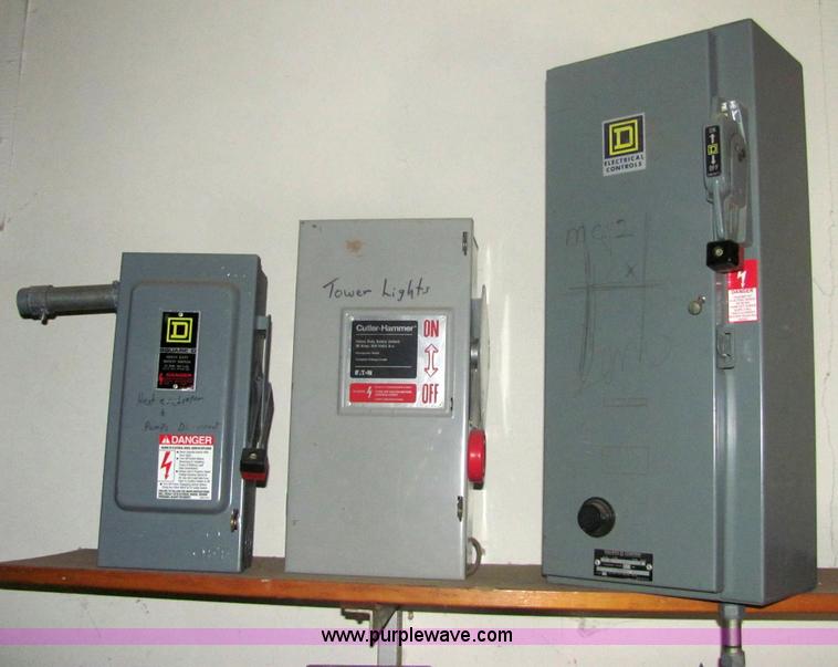 image for item 6364 (25) assorted heavy duty switches and electric pannels