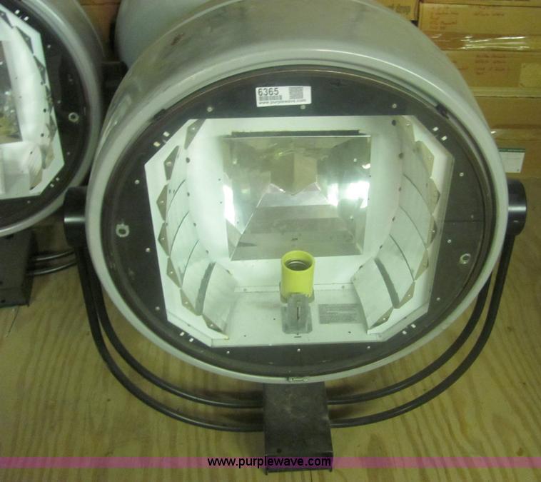 image for item 6365 Assorted lights