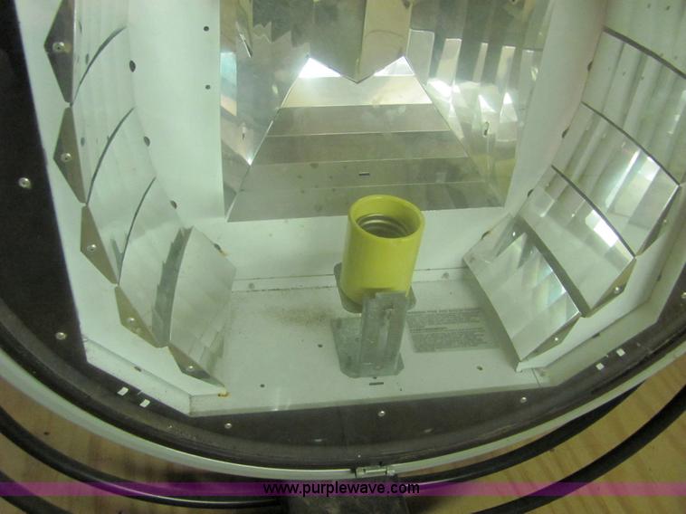 image for item 6365 Assorted lights