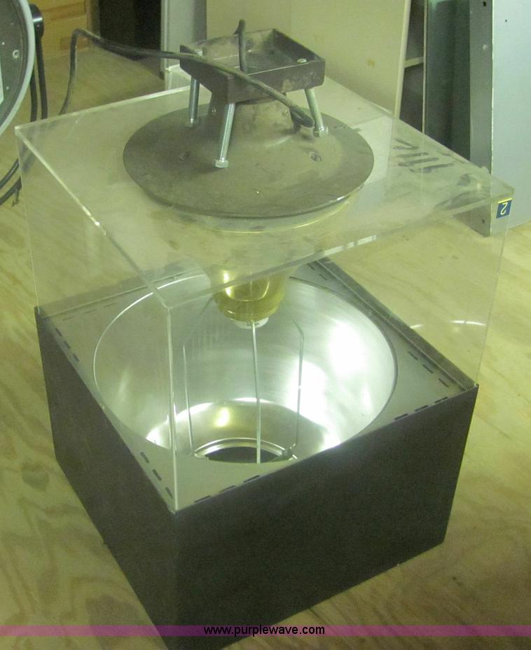 image for item 6365 Assorted lights