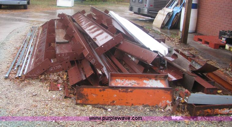 image for item 6367 40' x 60' steel building