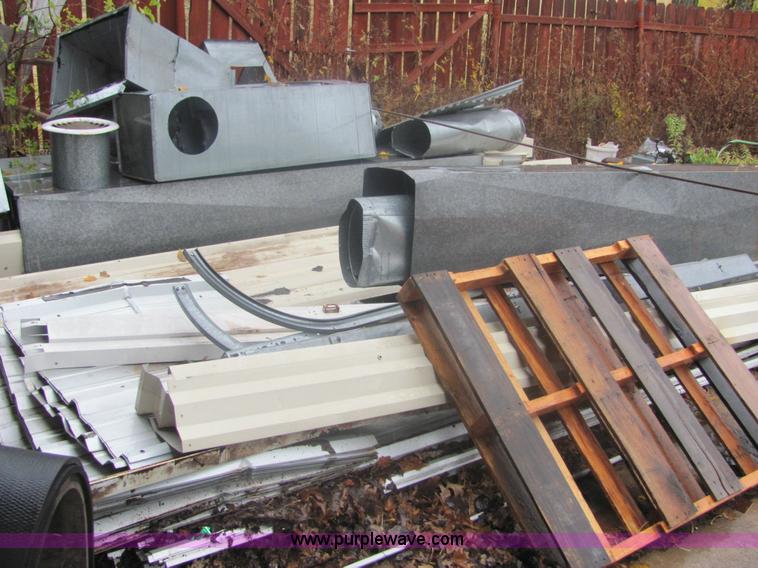 image for item 6367 40' x 60' steel building