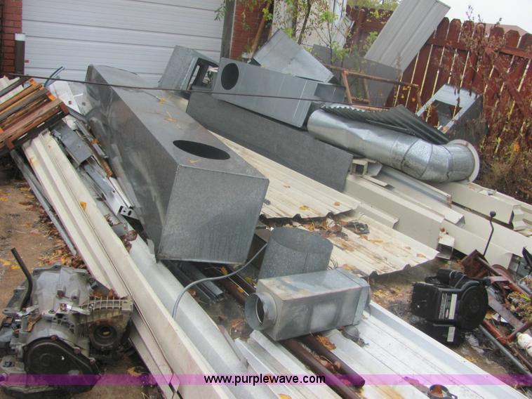 image for item 6367 40' x 60' steel building