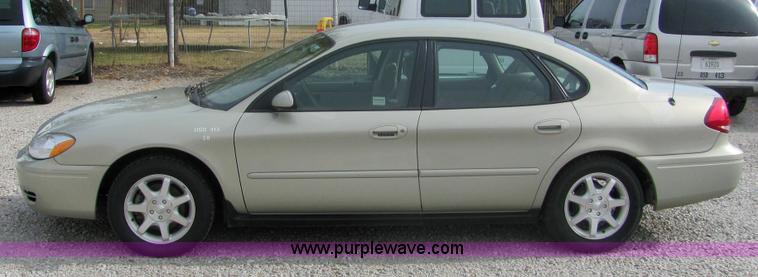 image for item 6368 2005 Ford Taurus SEL