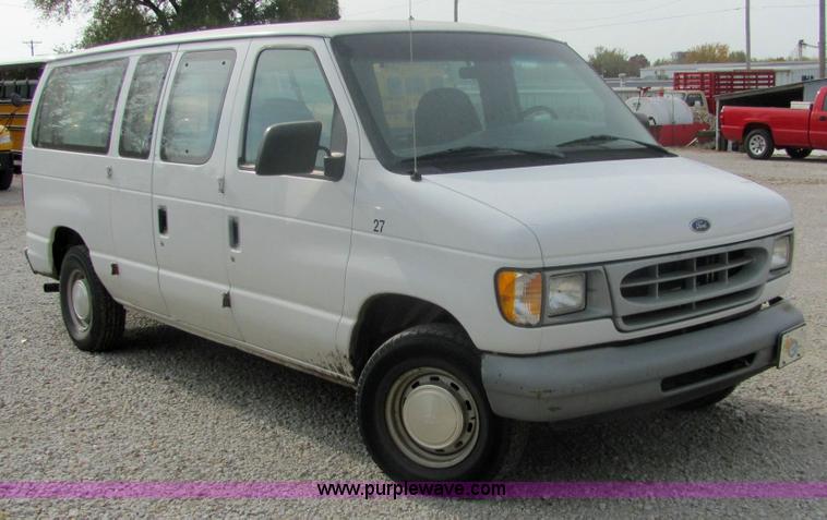 image for item 6369 1998 Ford Club Wagon E150 van