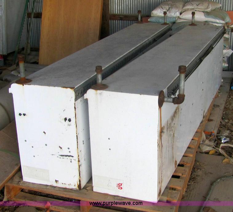 image for item 6371 (4) Reading truck bed tool boxes