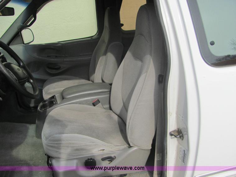 image for item 6373 1997 Ford F150 XLT pickup truck