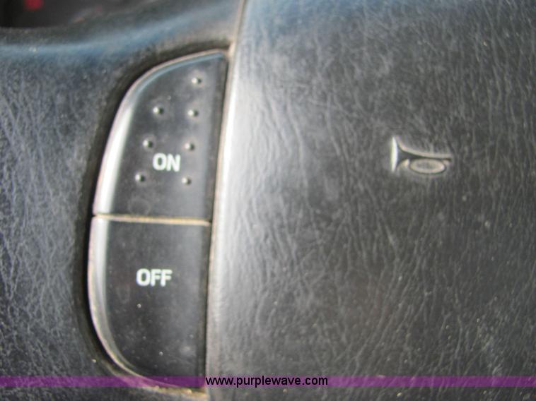 image for item 6373 1997 Ford F150 XLT pickup truck