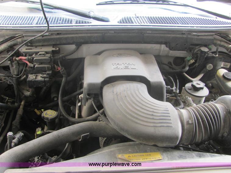 image for item 6373 1997 Ford F150 XLT pickup truck