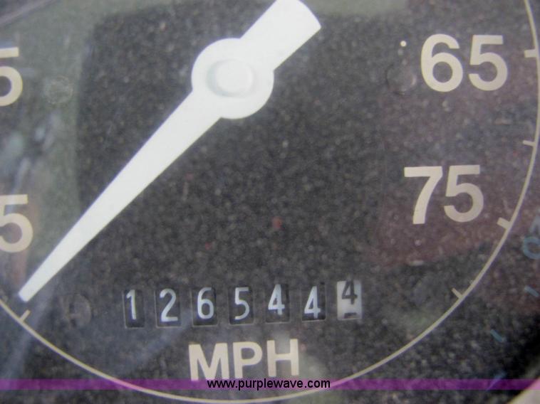 image for item 6374 1992 Ford B700 Thomas Built school bus