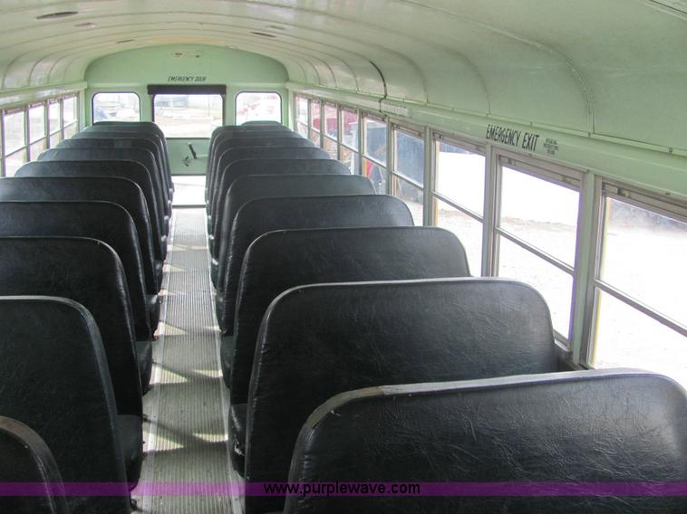 image for item 6374 1992 Ford B700 Thomas Built school bus