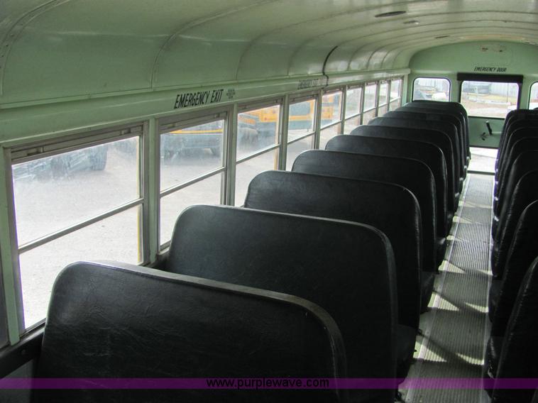 image for item 6374 1992 Ford B700 Thomas Built school bus