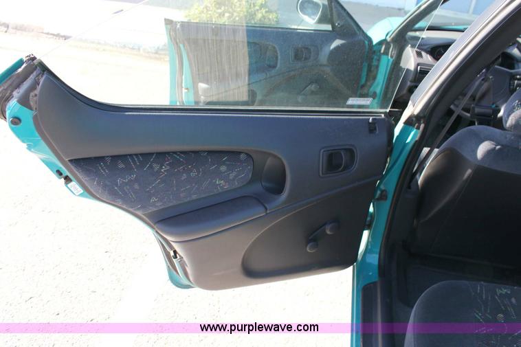 image for item 6397 1997 Dodge Neon Highline