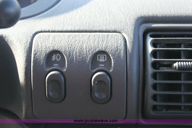 image for item 6397 1997 Dodge Neon Highline