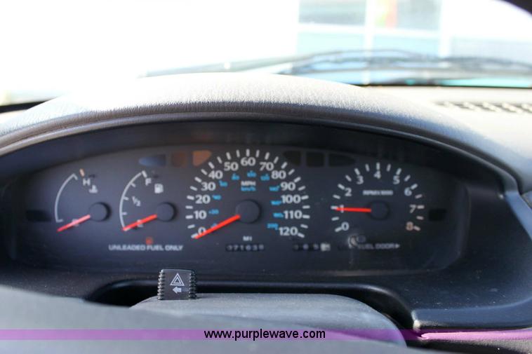 image for item 6397 1997 Dodge Neon Highline