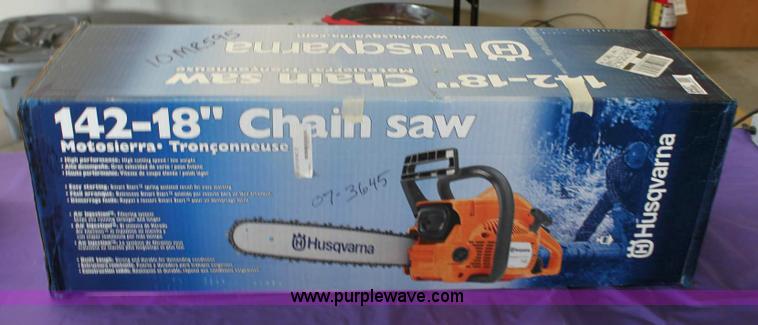 image for item 6407 Husqvarna 142 18" chainsaw