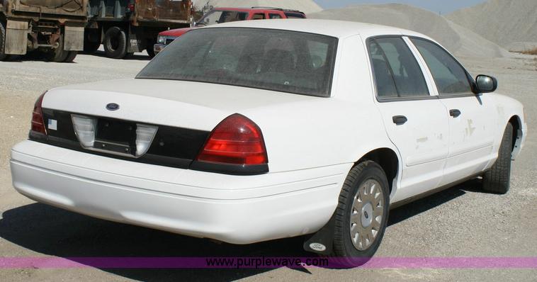 image for item 6419 2004 Ford Crown Victoria Police Interceptor