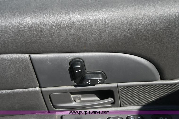 image for item 6419 2004 Ford Crown Victoria Police Interceptor