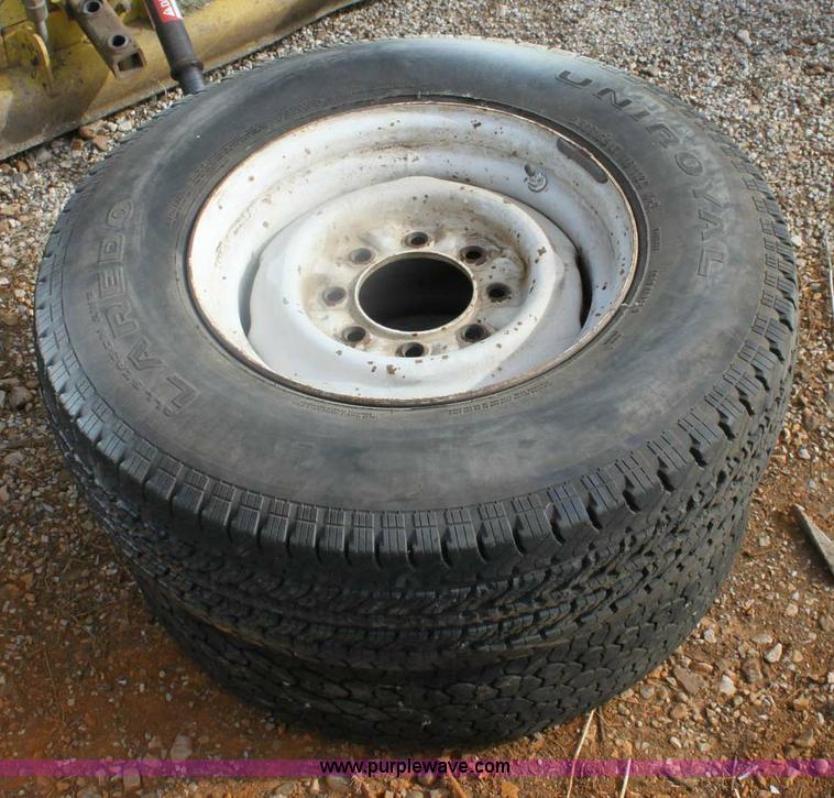 image for item 6437 Assorted tires and wheels