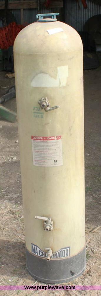 image for item 6438 MA chlorinator for swimming pool