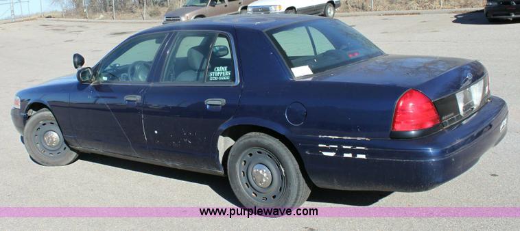 image for item 6445 2004 Ford Crown Victoria Police Interceptor